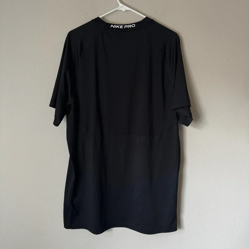 Nike Pro Dri-FIT Mens XL Black Slim Fit Short Sleeve Training T-Shirt CZ1181-010